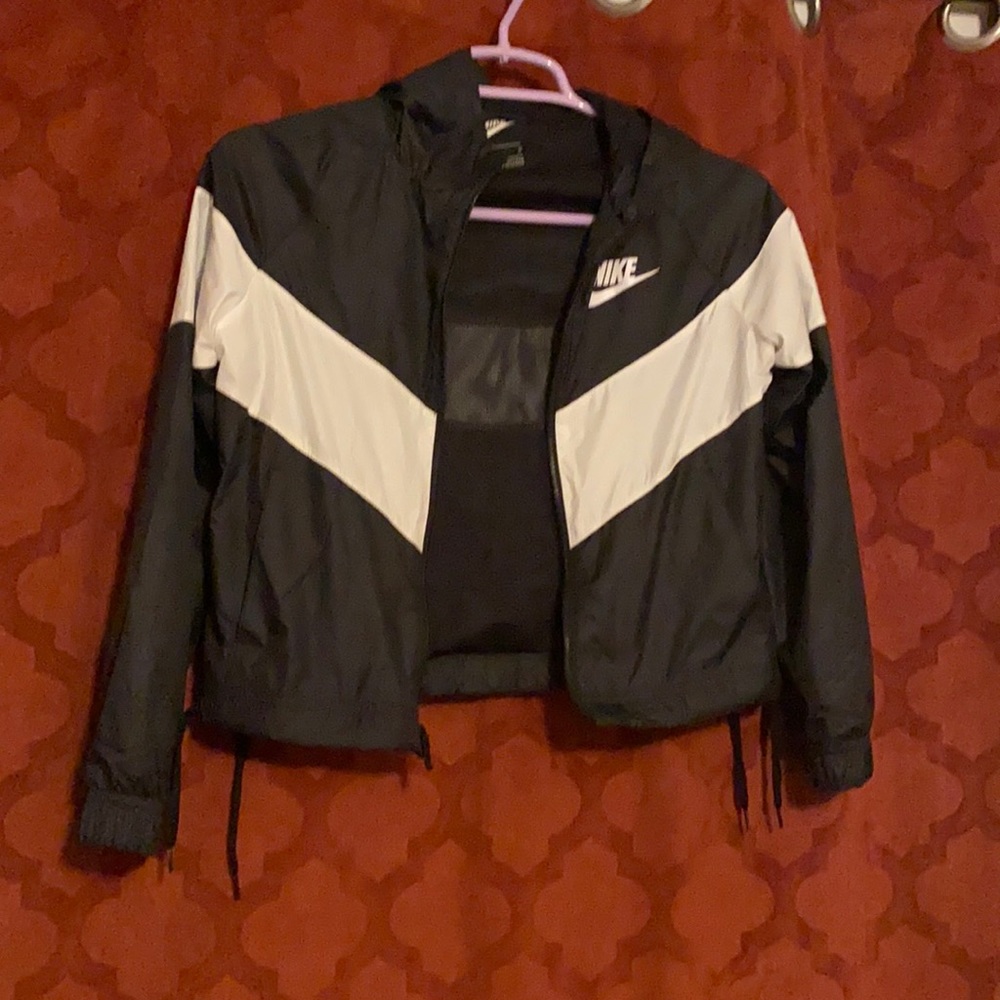 Girls Nike windbreaker
